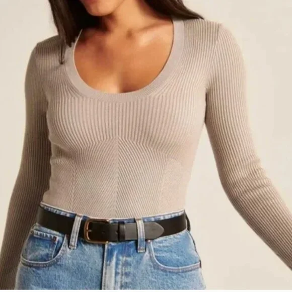 Scoopneck Sweater Bodysuit - Picture 2 of 6